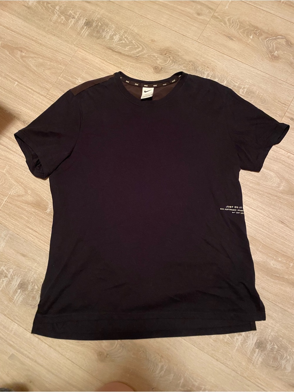 Nike Dri-FIT Men's Black Moisture Wicking Breathable Pullover T-Shirt Logo L